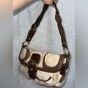 Double pocket coach crème Carly. SOLD 💥